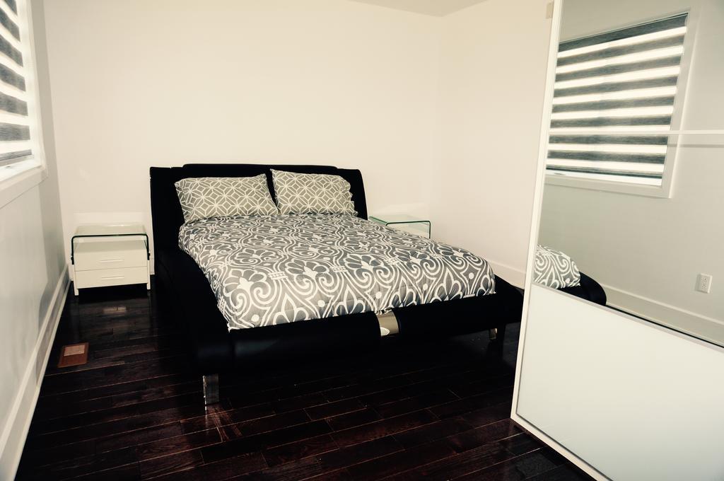 Luxury Two Story Villa Unit D Laval Buitenkant foto